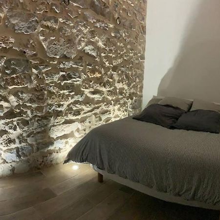 Jolie Appartement En Plein Centre Du Village Les Arcs-sur-Argens Exterior foto